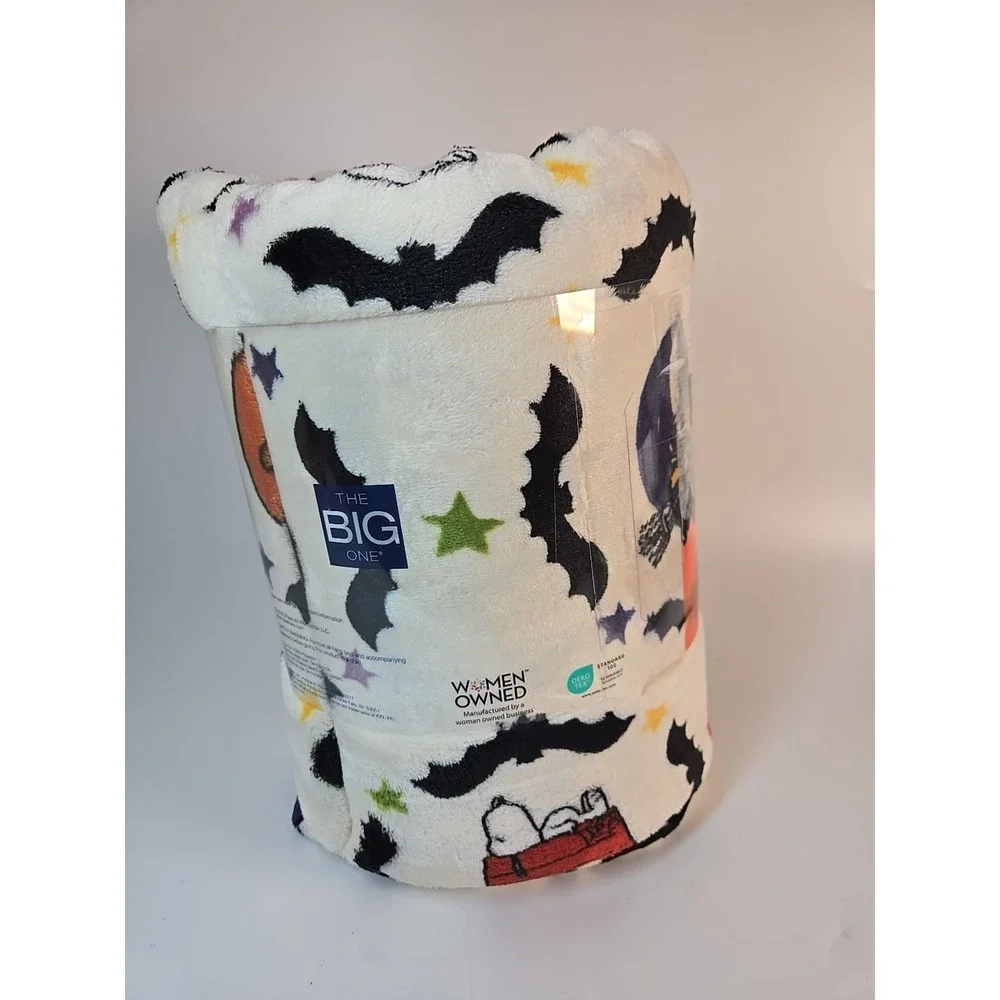 Peanuts Snoopy Halloween Plush Throw Blanket 5' x 6' Oversized - The Big‎ One